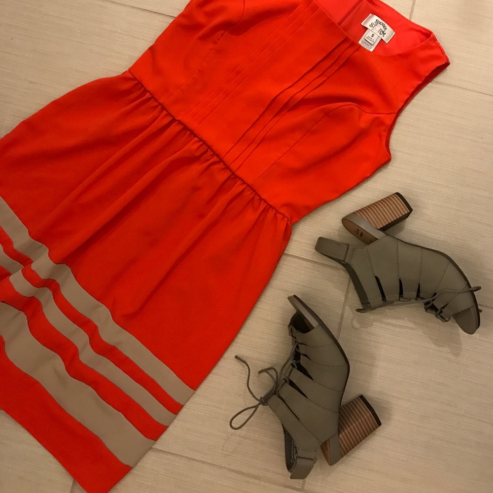 Sweet Storm red dress